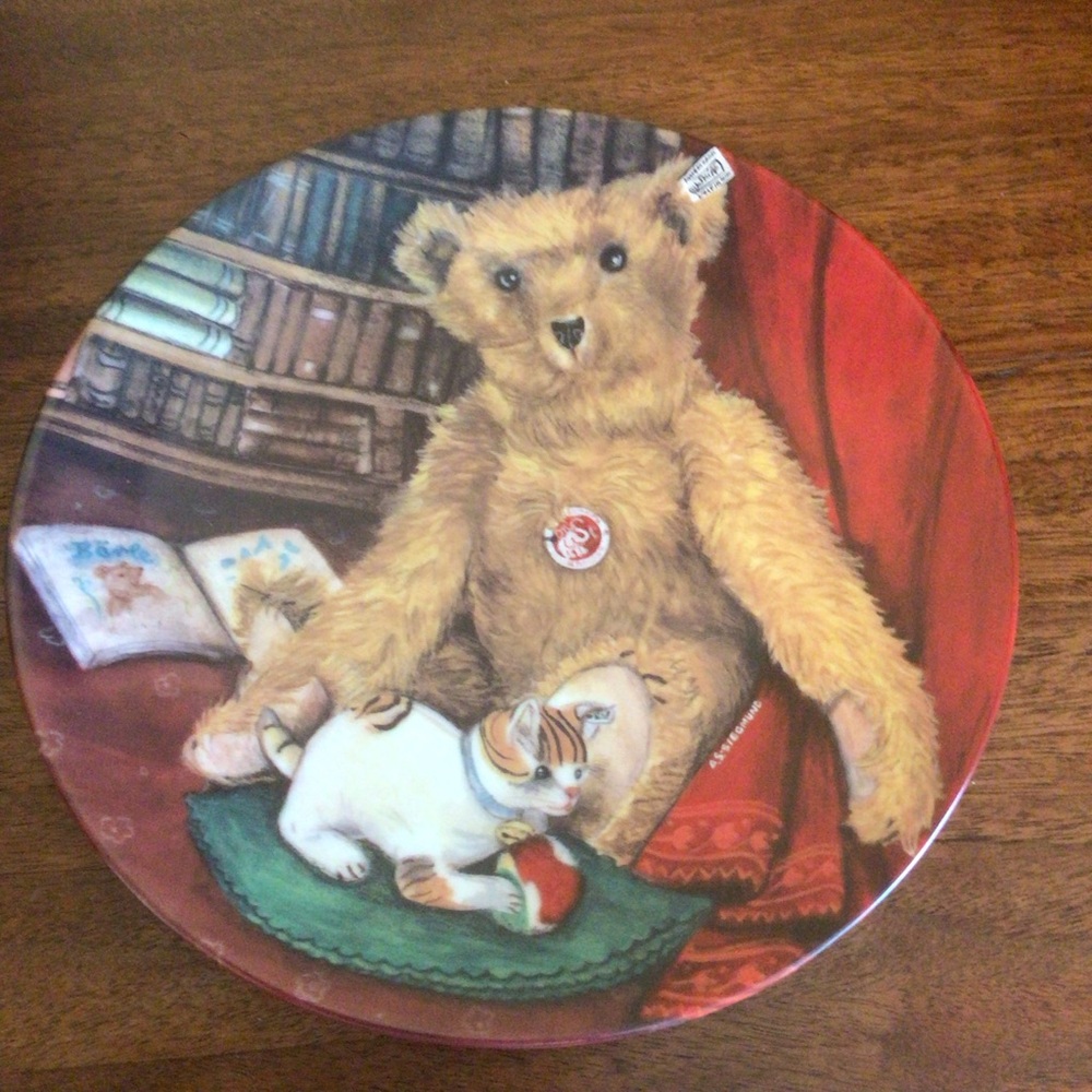 Steiff Teddy Bear and Kitten Decorative Plate